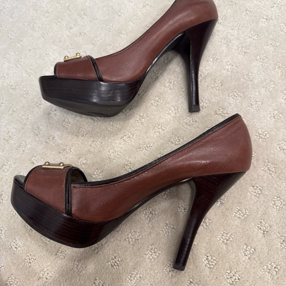 Michael Kors Brown Peep-Toe Platform Heels w/ Gold Logo Plate | Size 7 - Picture 6 of 8